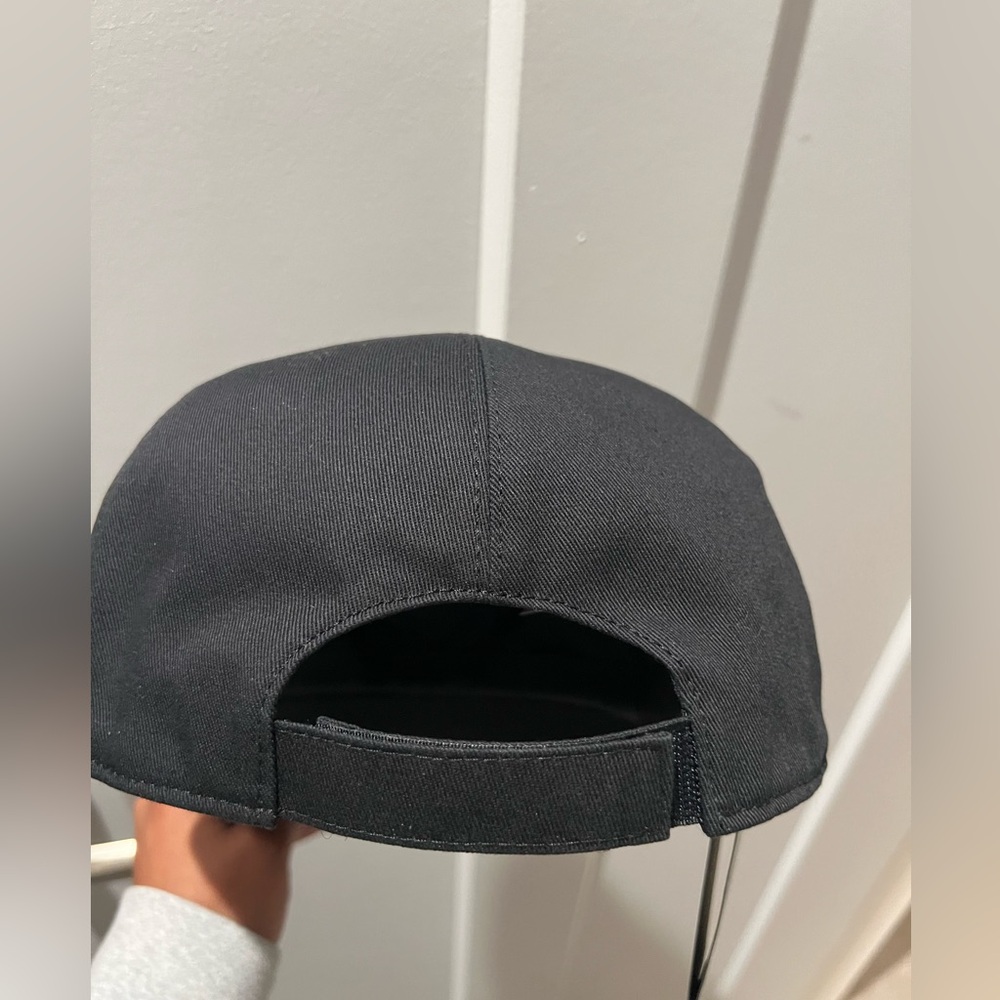 Versace Baseball Cap - Picture 5 of 5